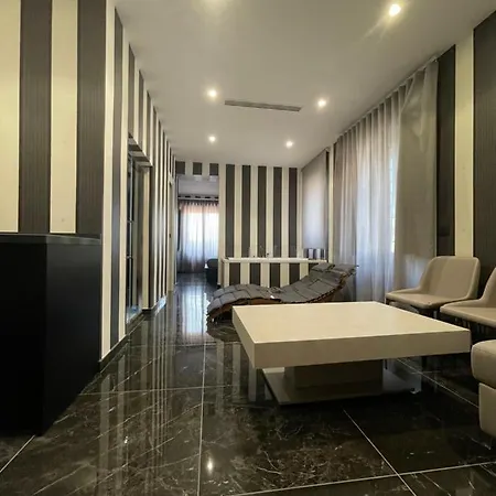 Twins Roma Отель типа 