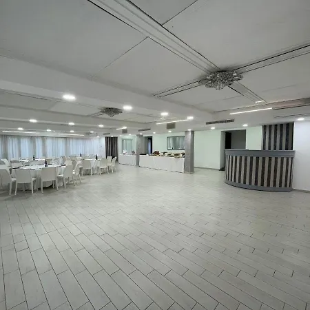 Twins Roma Отель типа 